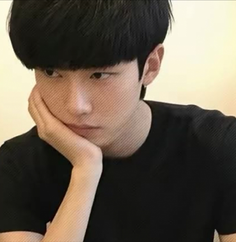 周粥798